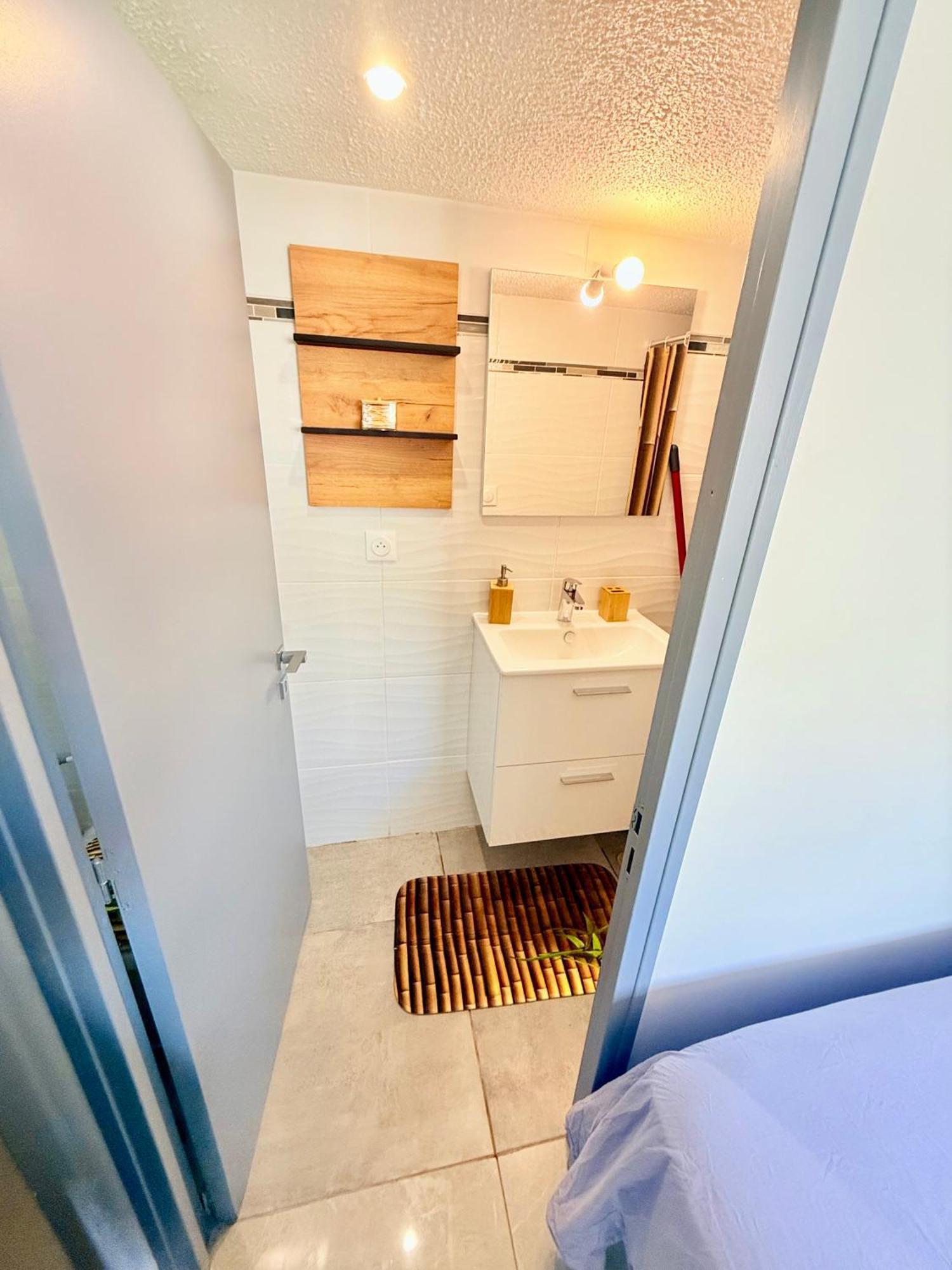 Studio Cosy Equipe A 5Min De La Plage Vieux Habitants Bagian luar foto